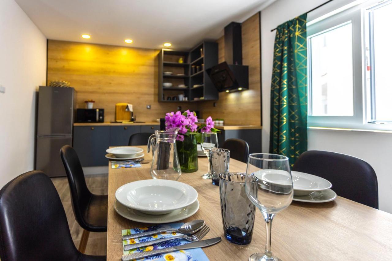 City Apartment Nora, Old Town Located, Free Parking Makarska Esterno foto