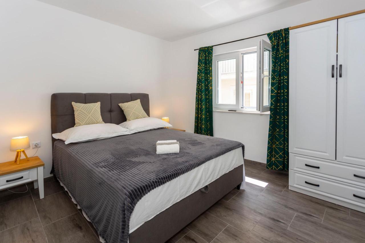 City Apartment Nora, Old Town Located, Free Parking Makarska Esterno foto