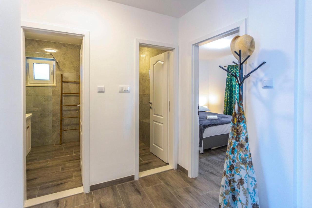 City Apartment Nora, Old Town Located, Free Parking Makarska Esterno foto